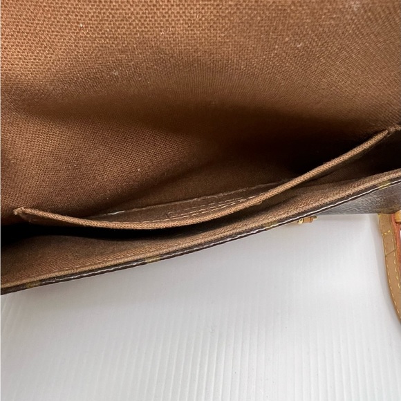 Louis Vuitton Monogram Canvas Pochette Marelle Bag - Picture 5 of 6